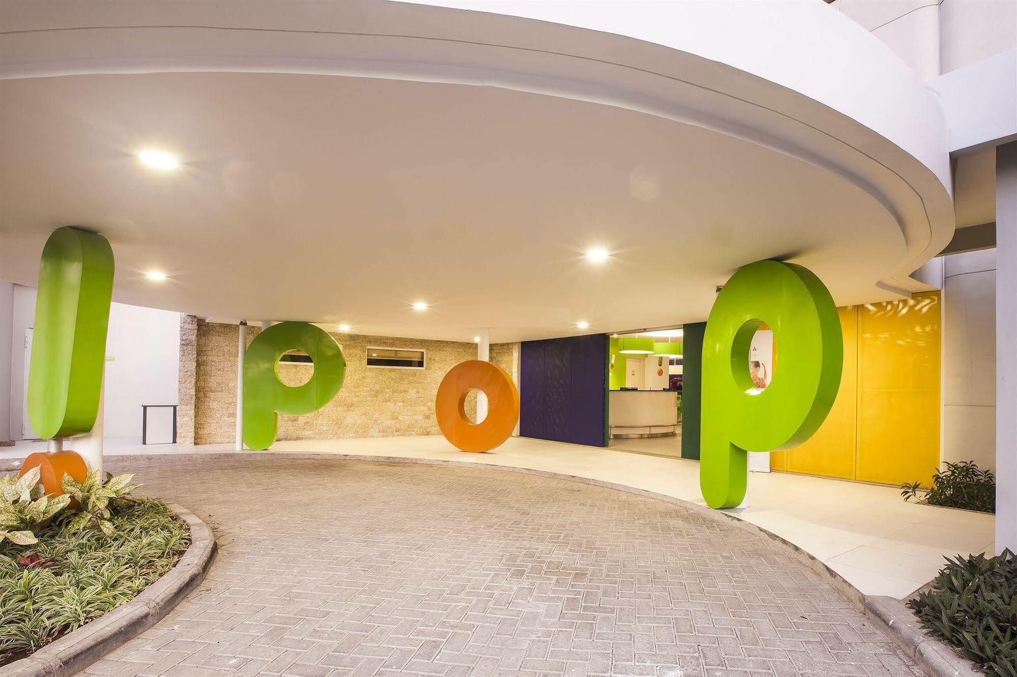 Pop! Hotel Denpasar Exterior foto